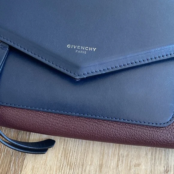 Givenchy Crossbody - Picture 8 of 8